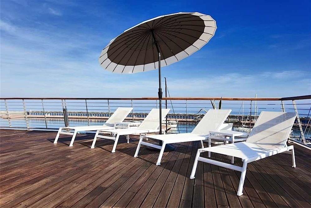 מלון Yacht Club Marina Di לואנו מראה חיצוני תמונה